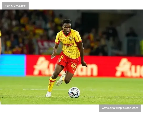 朗斯桑加雷中场抢断，快速反击奠定胜局